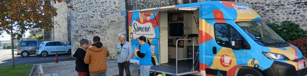 Simone "Clic & papote"